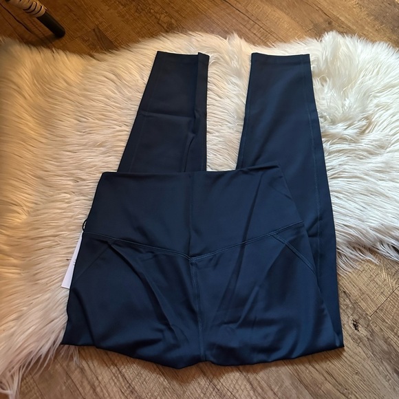 GIRLFRIEND COLLECTIVE High-Rise Compression 7/8 Leggings In Navy Blue - Picture 7 of 7